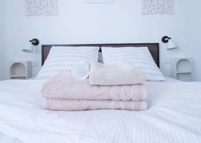 Mieux Qu'a L'hotel ! #1 3* Port-des-Barques